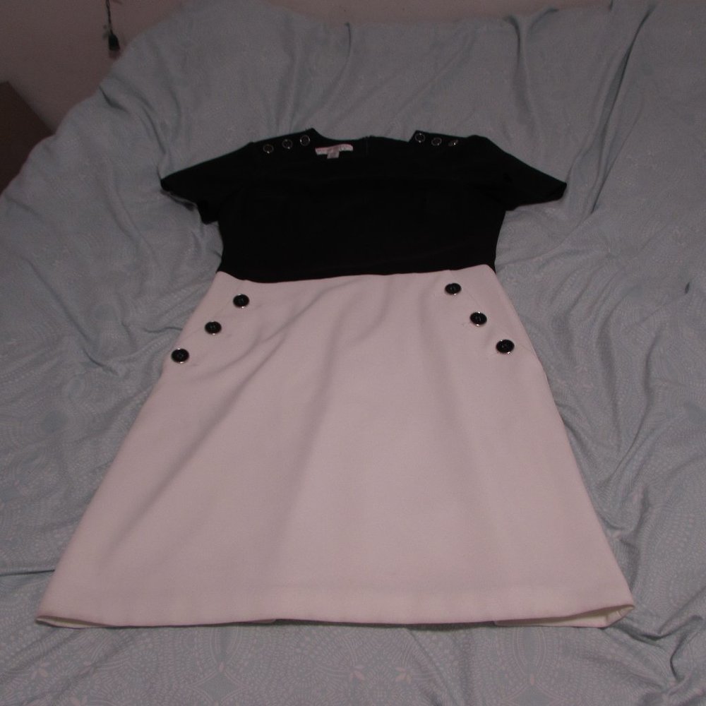 Maggie London 8 Petite  Black & White Dress